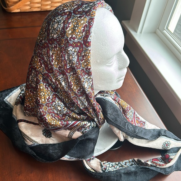 Worthington polyester scarf euc headwear wrap shoulder shawl with style & class - Picture 6 of 17
